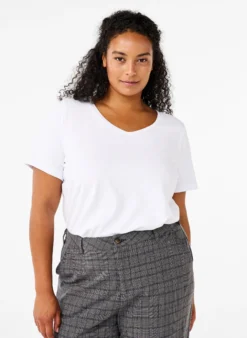 Einfarbiges basic T-Shirt aus Baumwolle