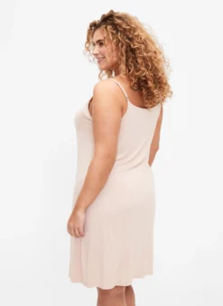 Einfarbiges Unterkleid aus Viskose