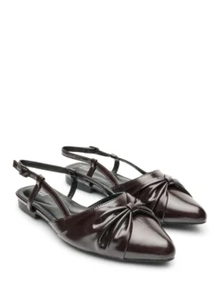 Extra Weite fit - Slingback mit Schleifendetail in Lackoptik