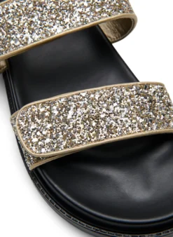 Extra Weite - Glitzersandale mit Klettverschluss