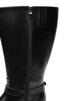 Extra Weite - Hoher Stiefel aus Leder mit Zierschnallen