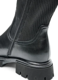 Extra Weite - Langschaftstiefel mit Ripp-Einsätzen