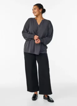 FLASH - Bluse mit Smockbündchen und V-Ausschnitt