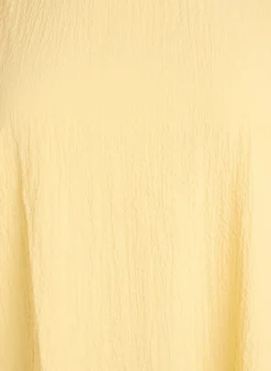 FLASH - Kurzes Kleid mit gecrinkelter Textur und kurzen Ärmeln