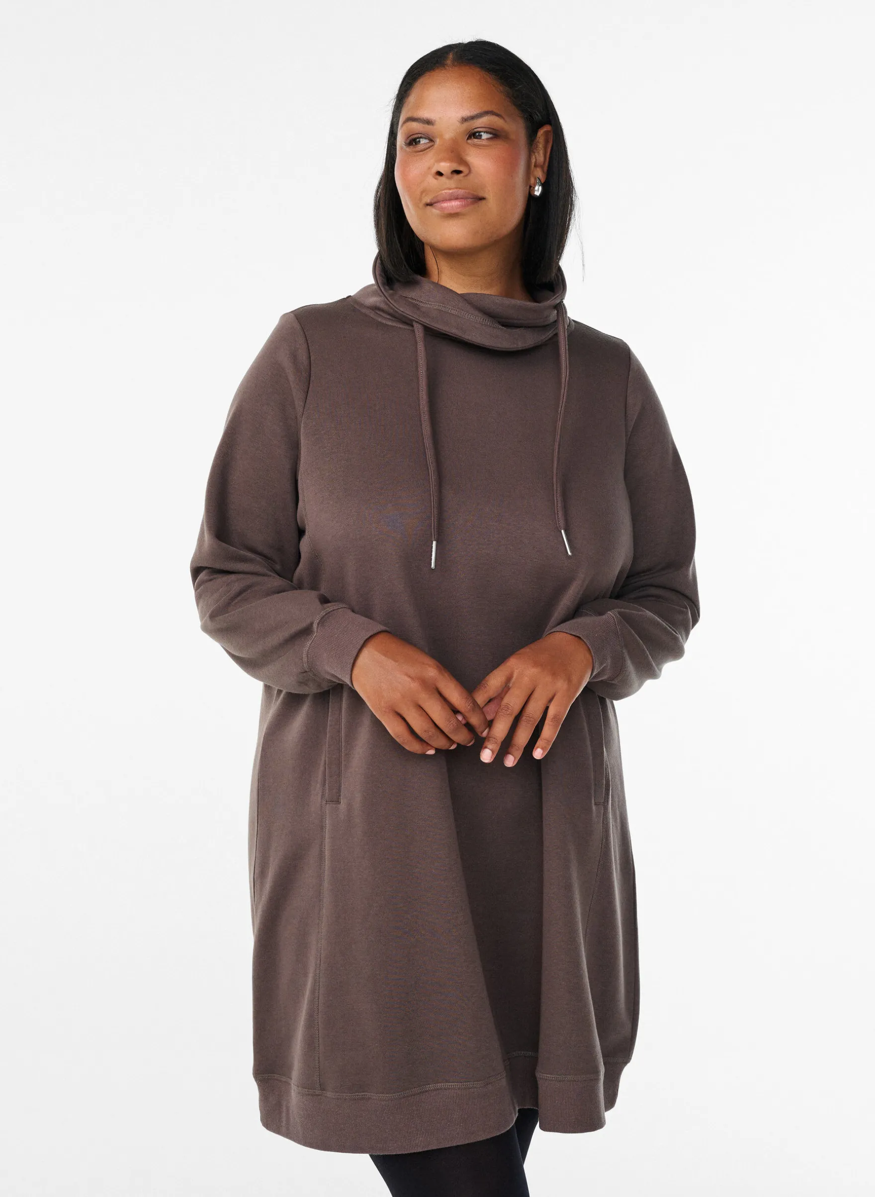 FLASH - Kurzes Sweatshirtkleid mit Stehkragen und Taschen