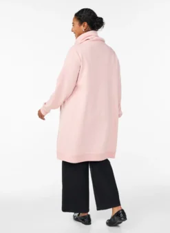 FLASH - Kurzes Sweatshirtkleid mit Stehkragen und Taschen
