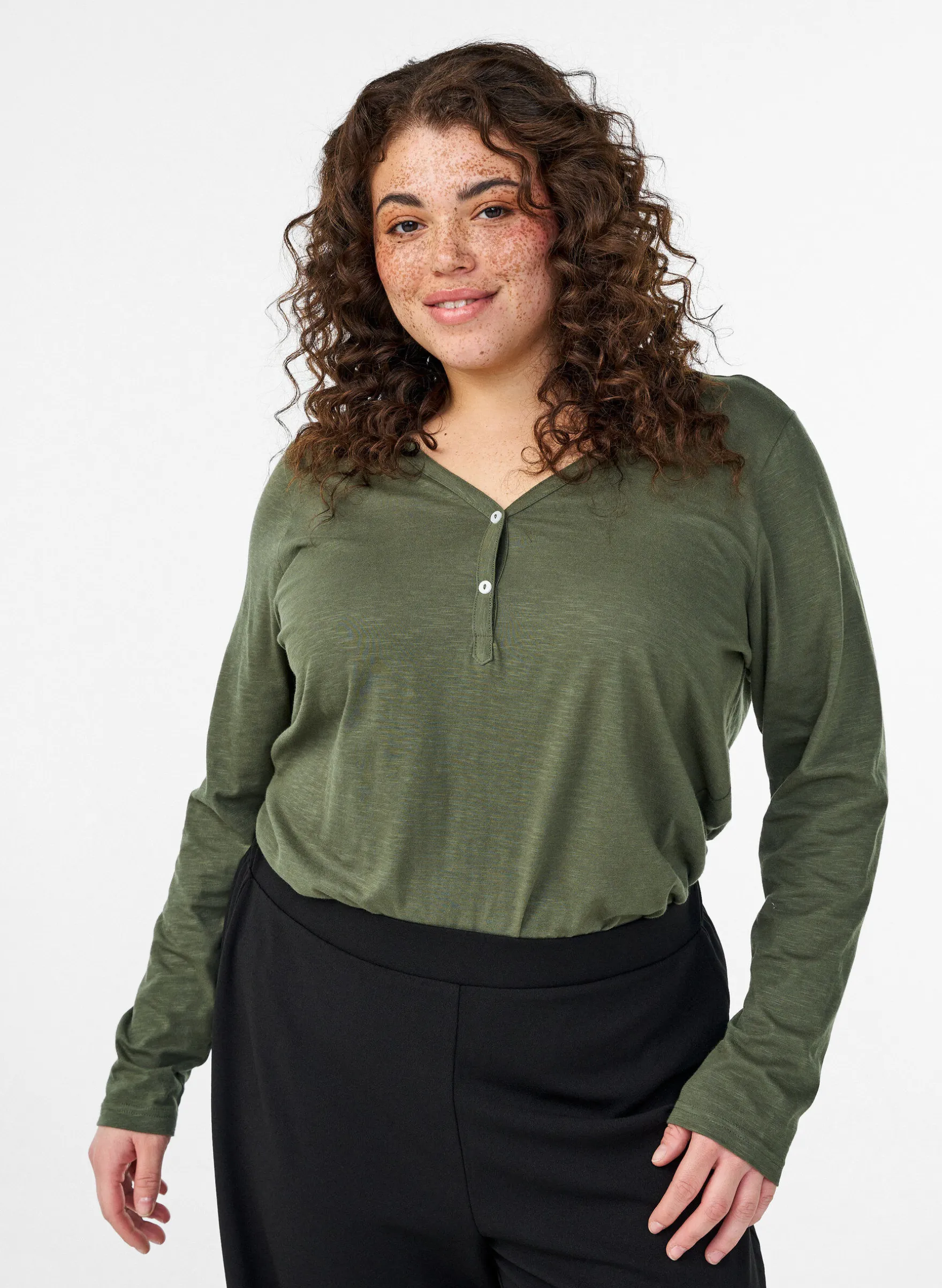 FLASH - Langarmshirt mit V-Ausschnitt und Knöpfen