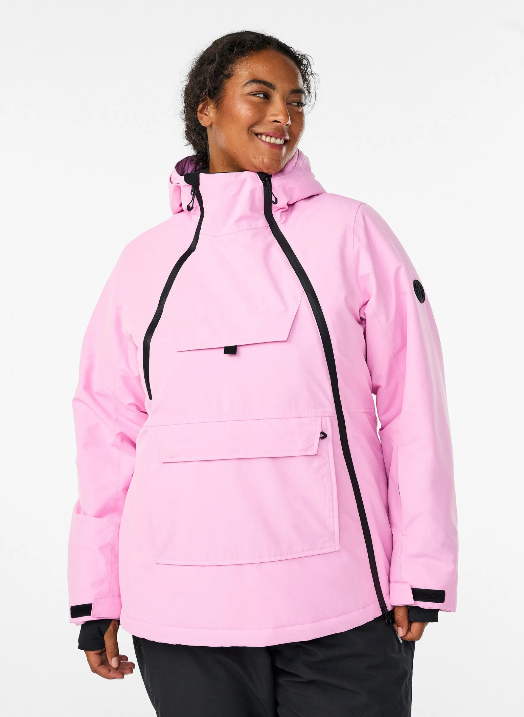 Funktionelle Skijacke mit Kapuze