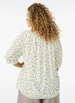 Geblümte Bluse aus Viskose mit halblangen Ärmeln