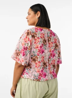 Geblümte Bluse mit kurzen Ärmeln und Smock-Details