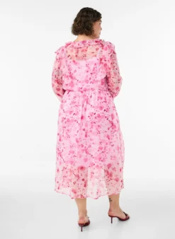 Geblümtes Kleid aus Chiffon mit Rüschen und langen Ärmeln