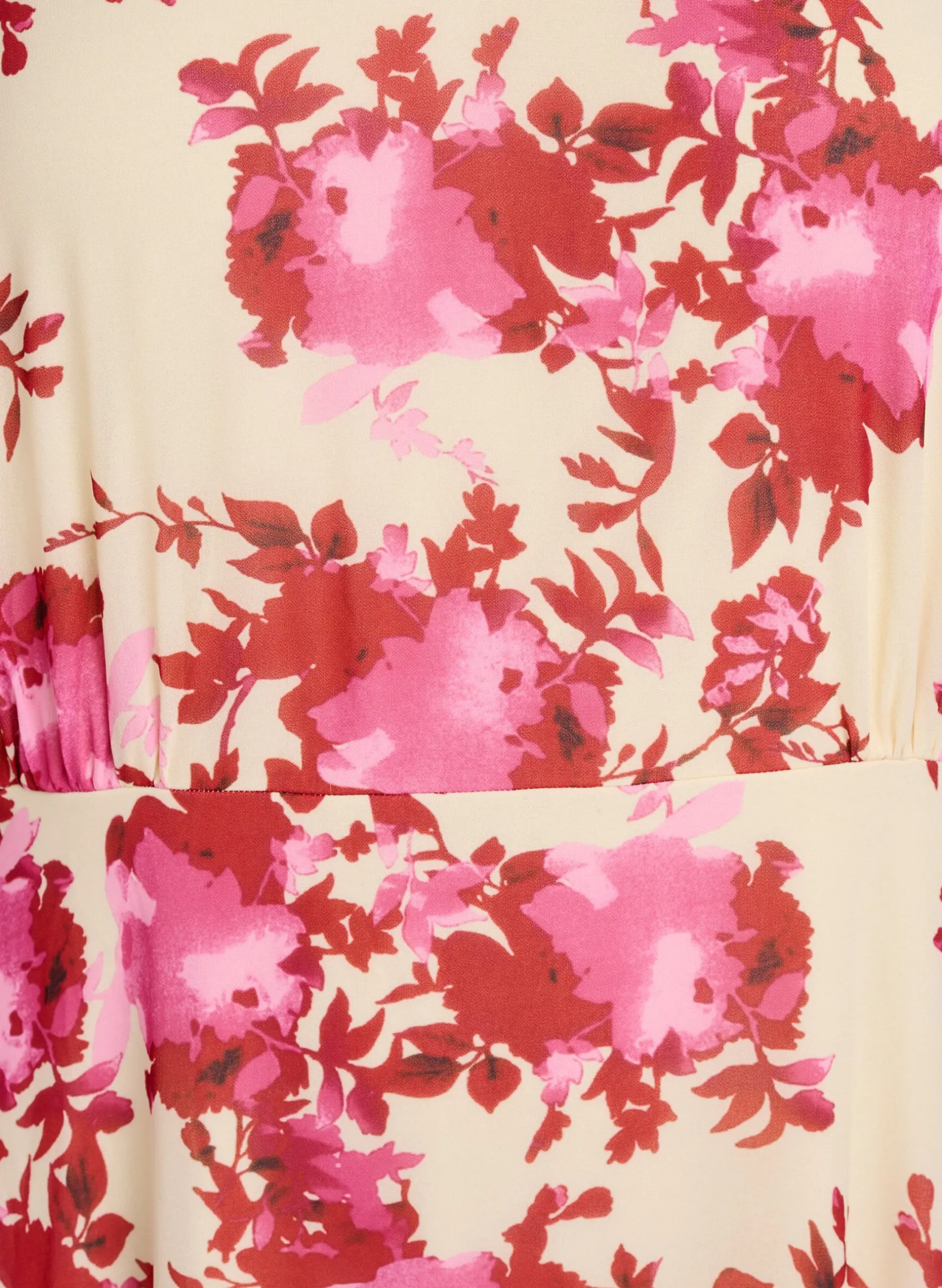 Geblümtes Kleid aus Chiffon mit Rüschendetails und V-Ausschnitt.