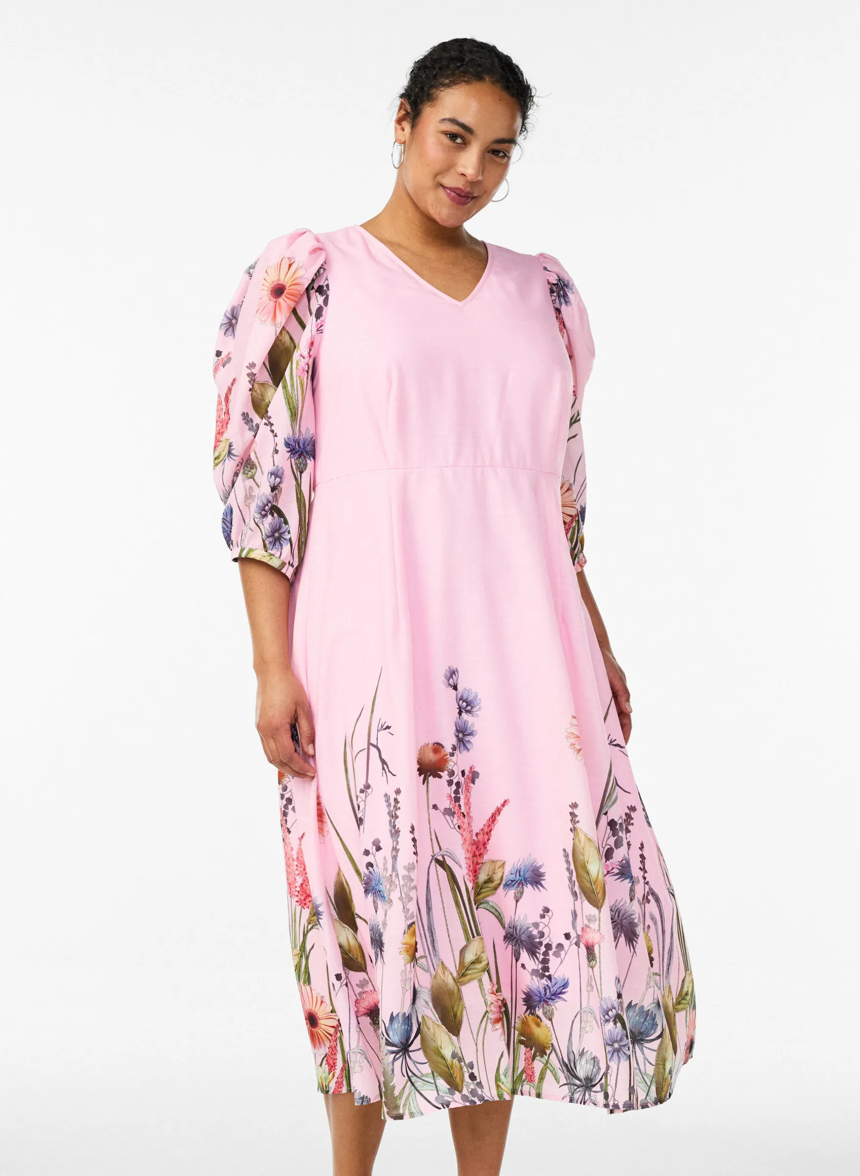 Geblümtes Midikleid mit Empire-Taille