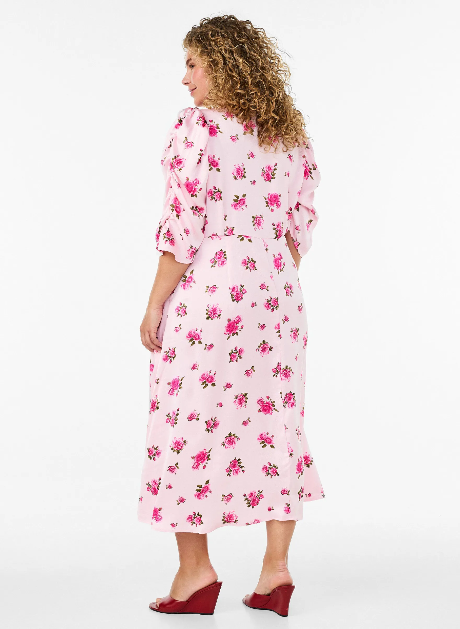 Geblümtes Midikleid mit Puffärmeln