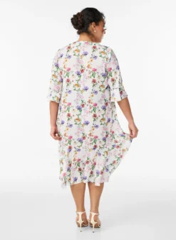 Geblümtes Midi-Kleid mit 3/4-Ärmeln