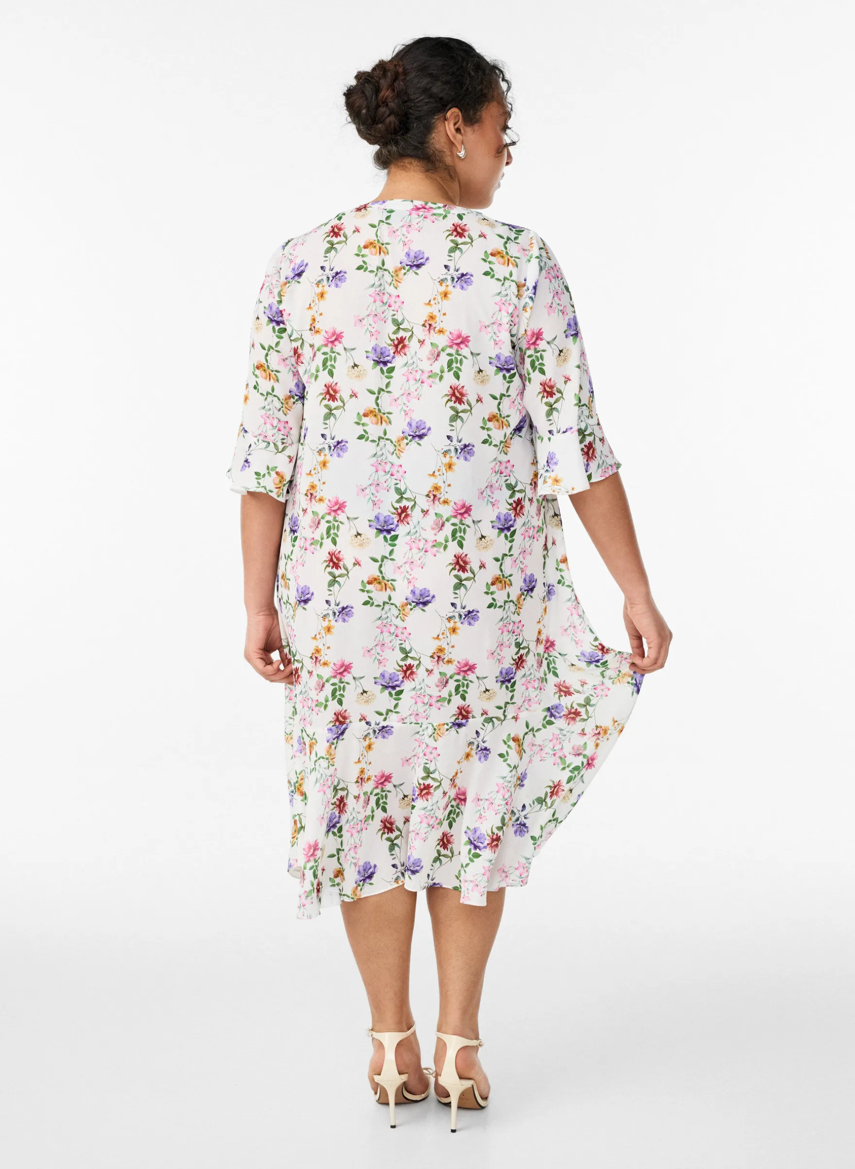 Geblümtes Midi-Kleid mit 3/4-Ärmeln