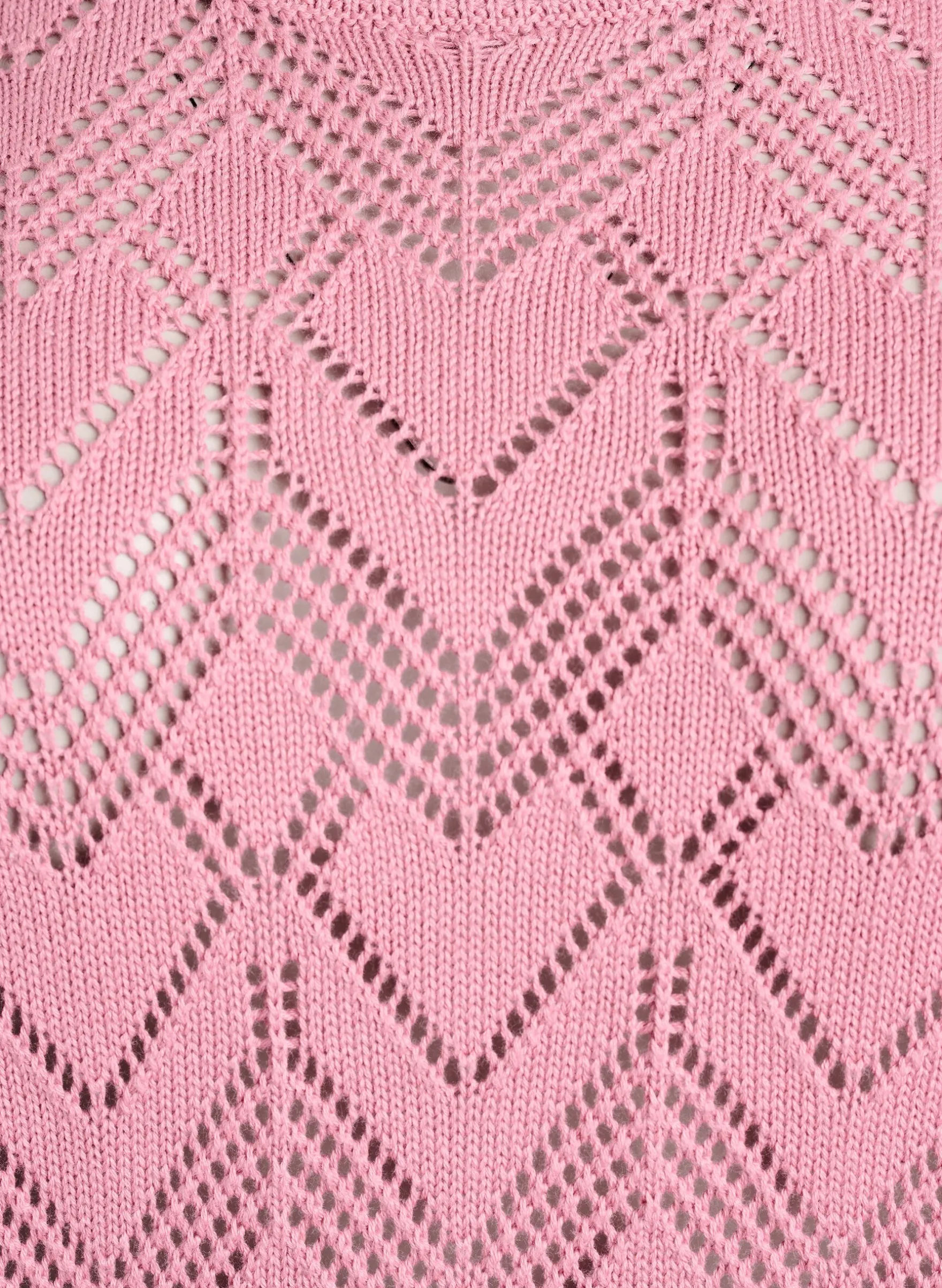 Gemusterte Strickbluse mit welligem Rand und Rundhalsausschnitt