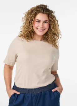 Geripptes Basic-T-Shirt mit Rundhalsausschnitt