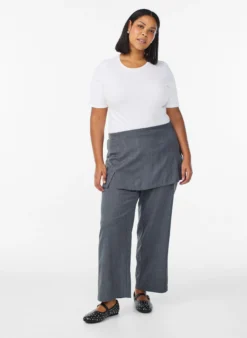 Geripptes Basic-T-Shirt mit Rundhalsausschnitt