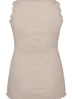 Geripptes Top mit Spitzen