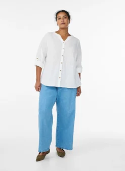 Hemdbluse aus Baumwolle mit V-Ausschnitt