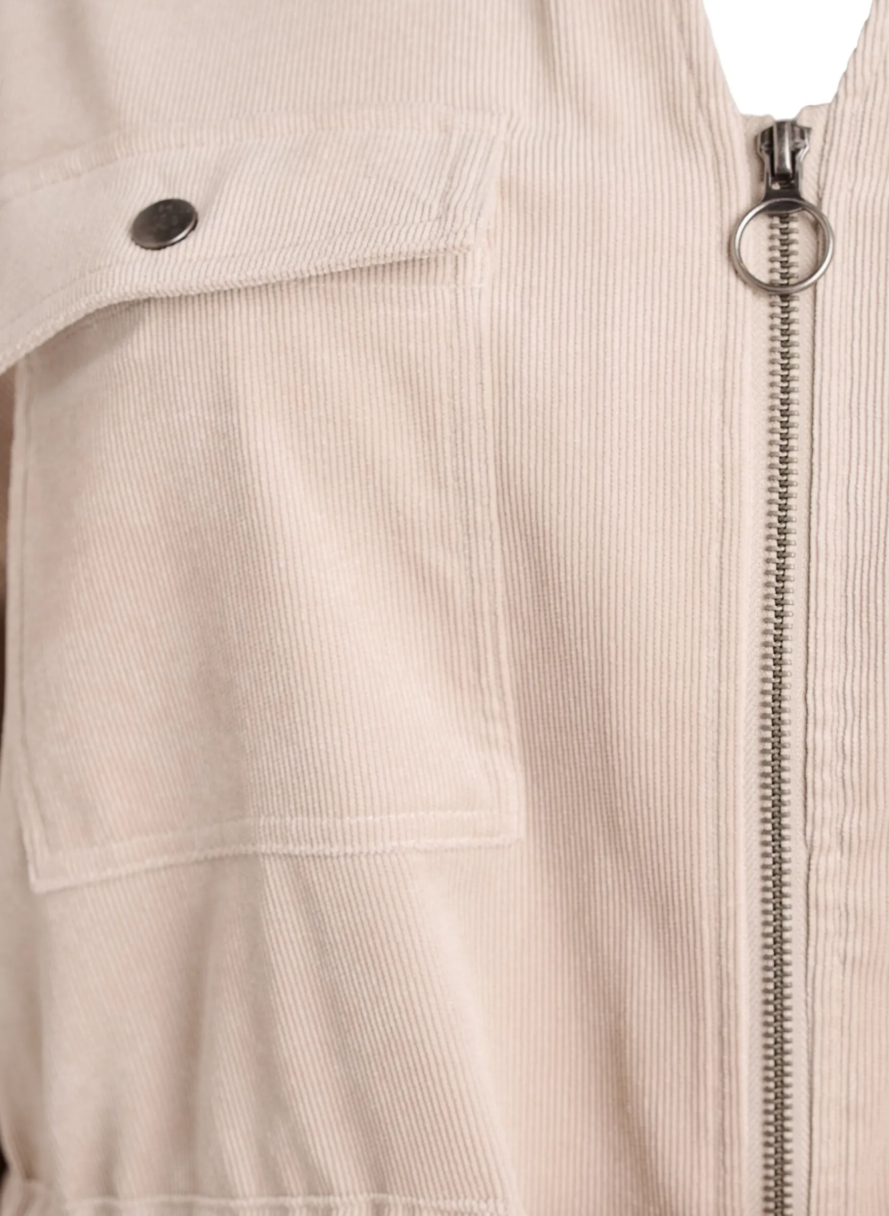 Hemdjacke aus Cord mit Bindegürtel und Taschen