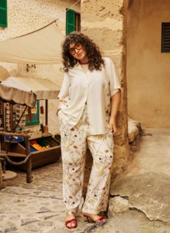 Hoch taillierte Hose aus Viskose mit Blumenmuster