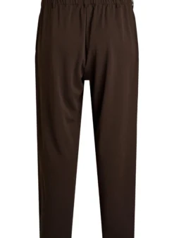 Hoch taillierte Hose mit Gürtel und goldener Schnalle
