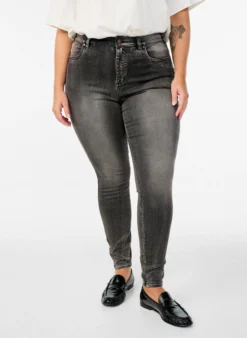 Hoch taillierte super Slim Amy Jeans
