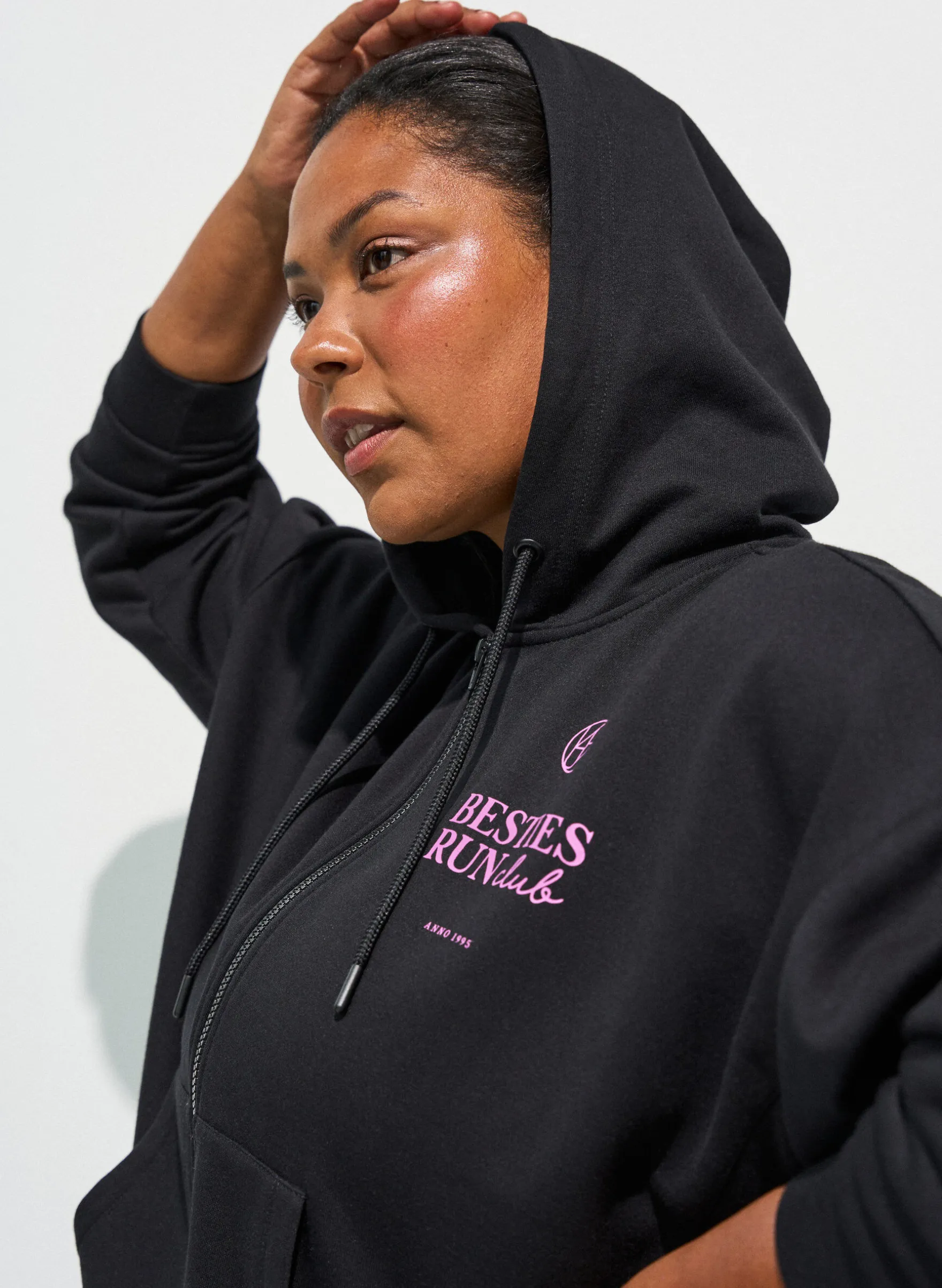 Hoodie mit Reißverschluss und Brustprint