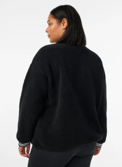Jacke aus Teddyfleece mit Streifendetails