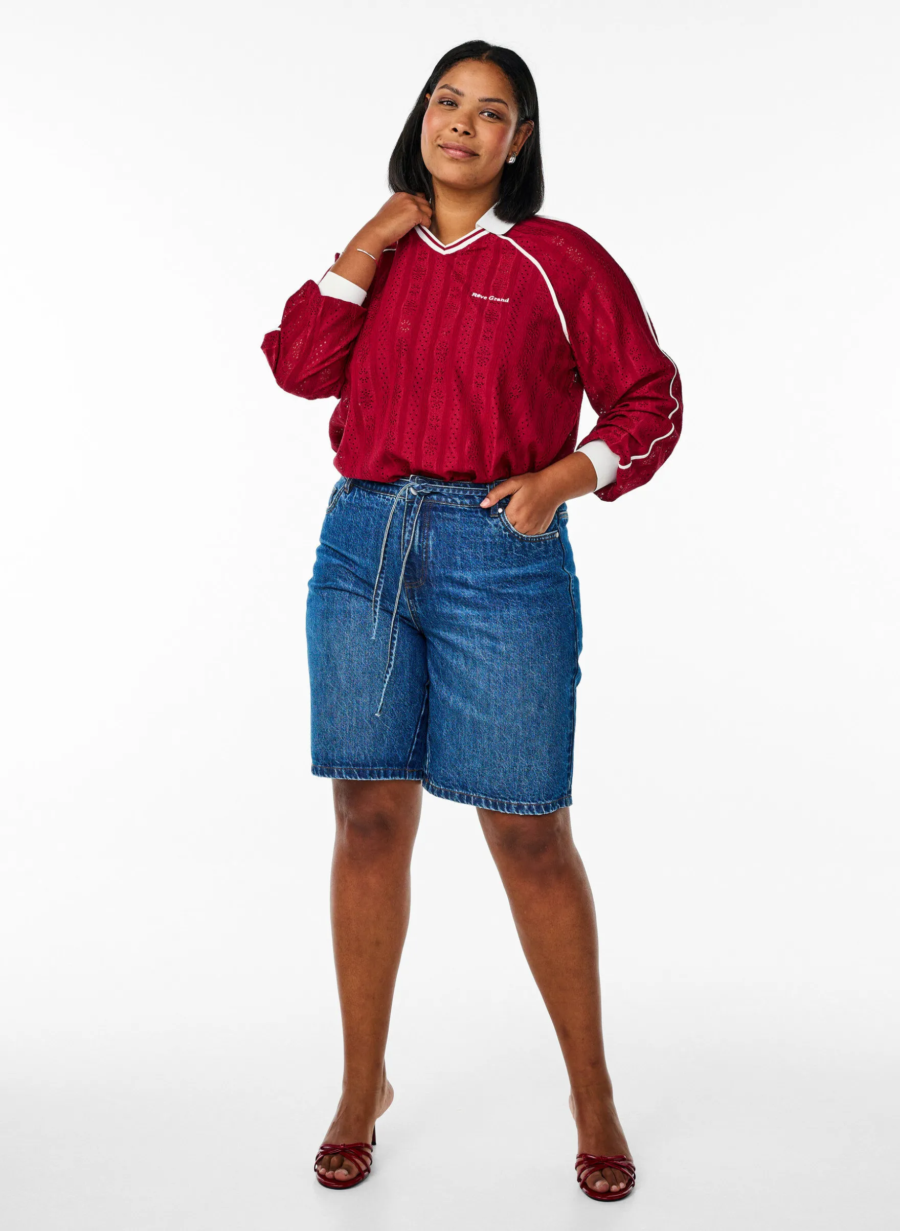 Jerseybluse mit Struktur und Kontrastdetails