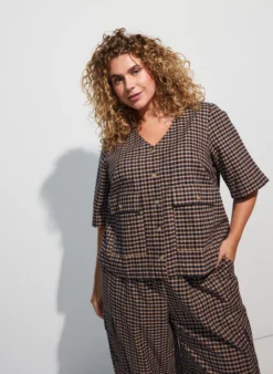 Karierte Bluse mit Brusttaschen
