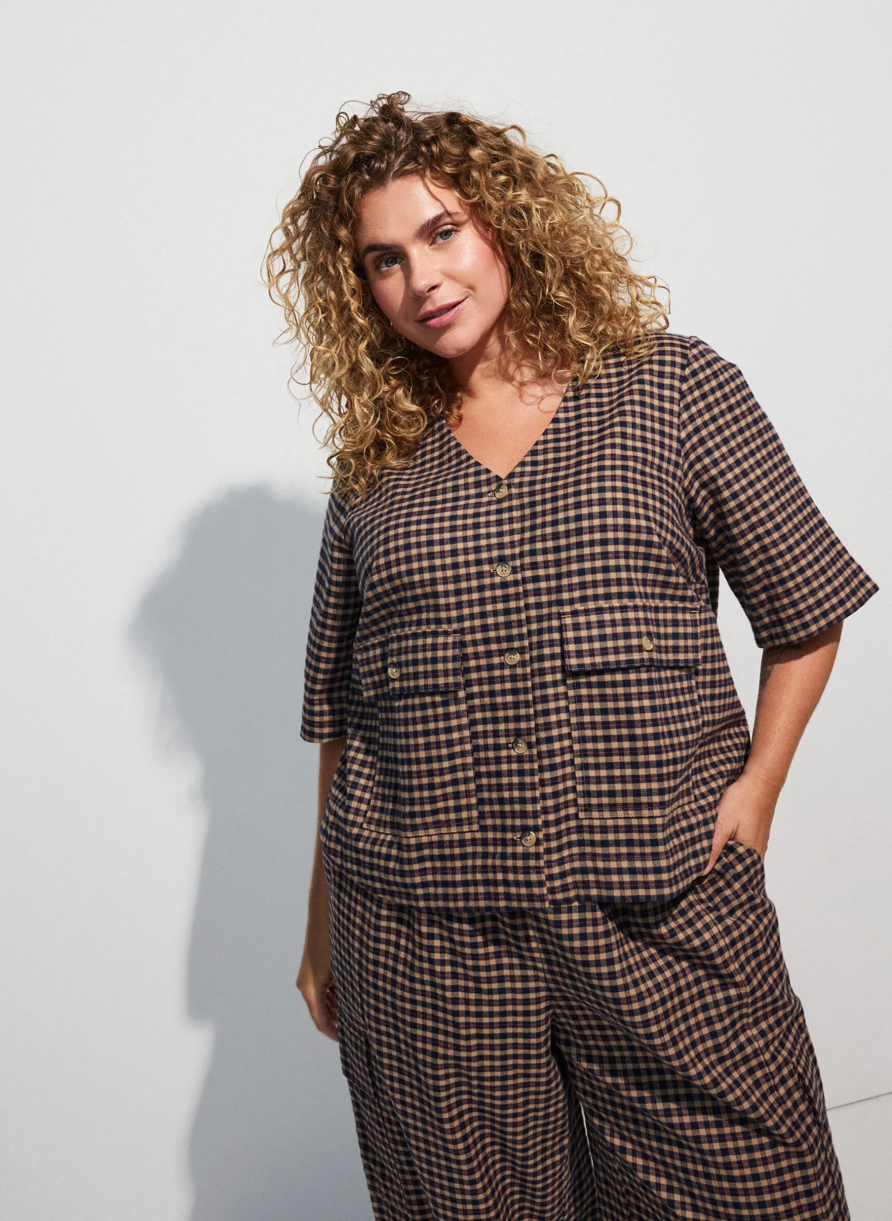 Karierte Bluse mit Brusttaschen