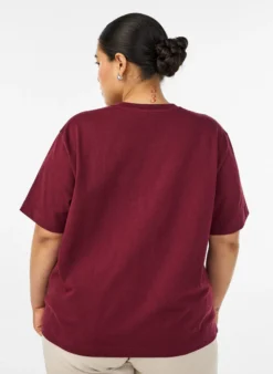 Kastiges T-Shirt aus Baumwolle