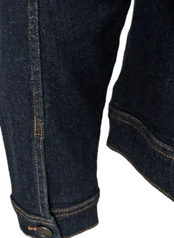 Klassische Jeansjacke mit Kontrastnähten