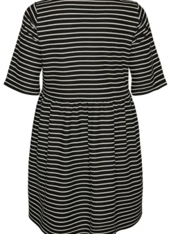 Kleid mit gerippter Textur und Empire-Linie