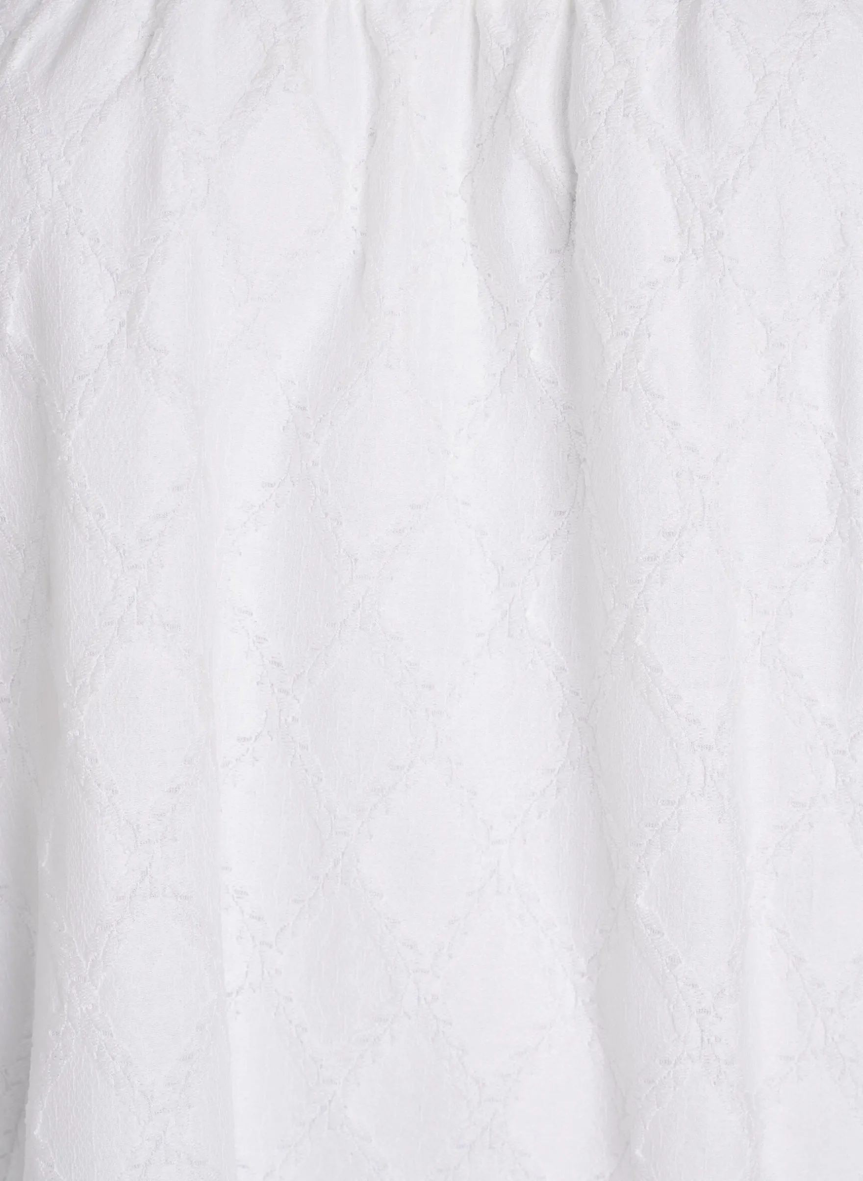 Knielanges Partykleid mit weiten Ärmeln