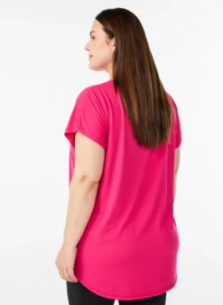 Kurzarm Trainingsshirt mit V-Ausschnitt