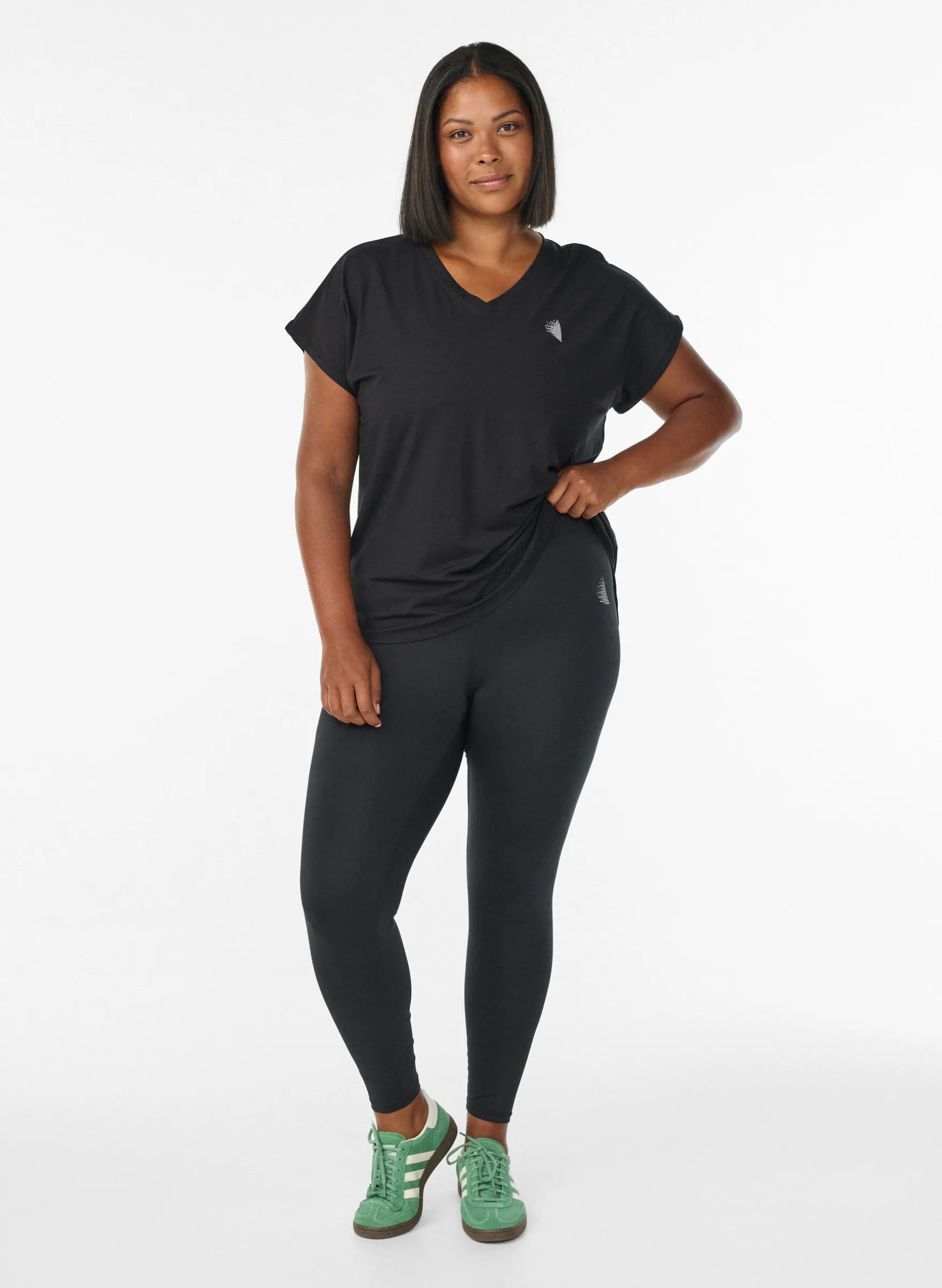 Kurzarm Trainingsshirt mit V-Ausschnitt