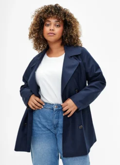 Kurzer Trenchcoat mit Gürtel
