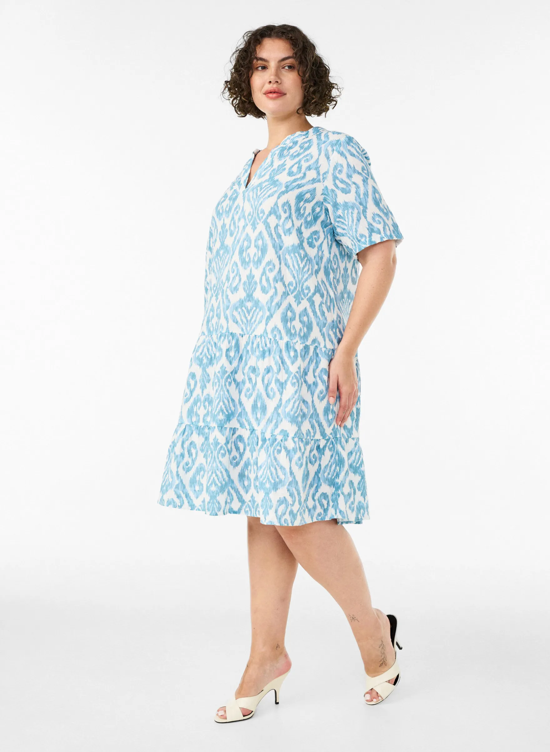 Kurzes A-Linien-Kleid aus Baumwollmusselin