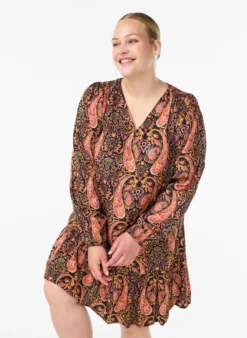 Kurzes A-Linien-Kleid mit Paisleymuster