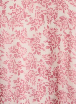 Kurzes Chiffonkleid mit Häkel­details