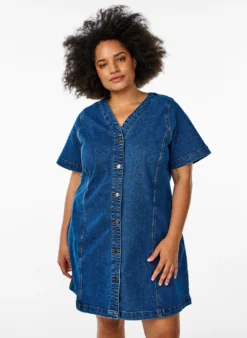 Kurzes Jeanskleid mit V-Ausschnitt