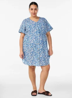 Kurzes Kleid aus Baumwolle mit Blumenprint