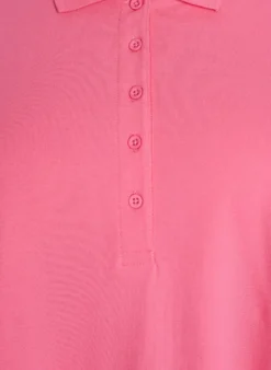 Kurzes Polokleid im A-Linien-Schnitt