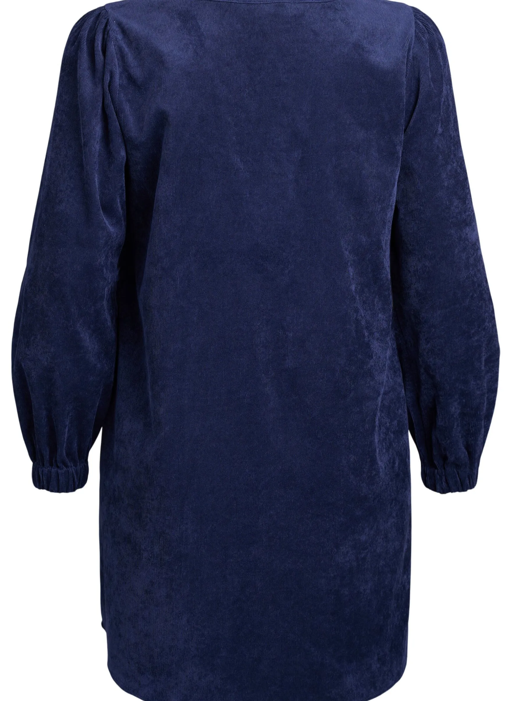 Kurzes Samtkleid mit langen Ärmeln
