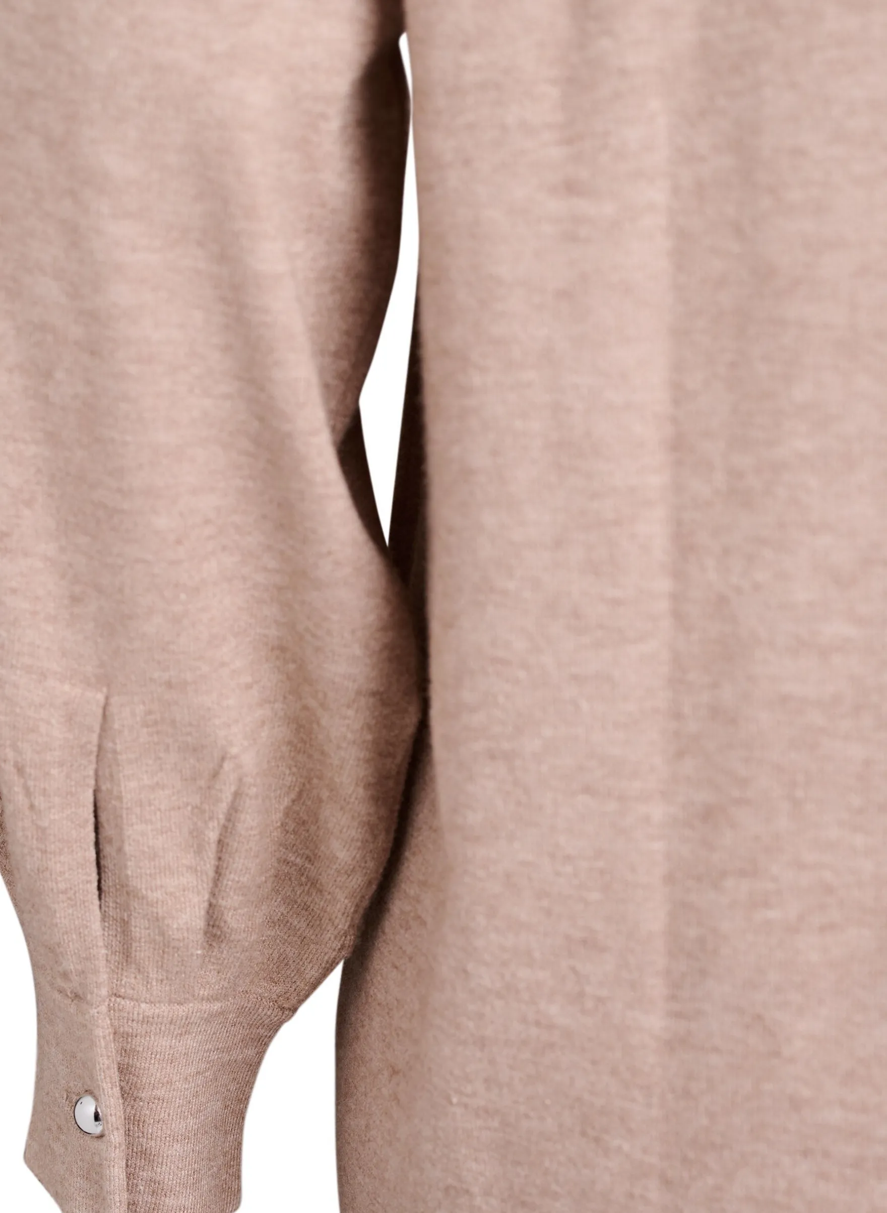 Kurzes Strickkleid mit Raglanärmeln