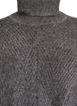 Kurzes Strickkleid mit Rollkragen und Rippstruktur